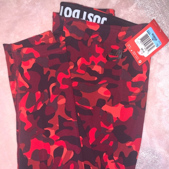 nike red camo